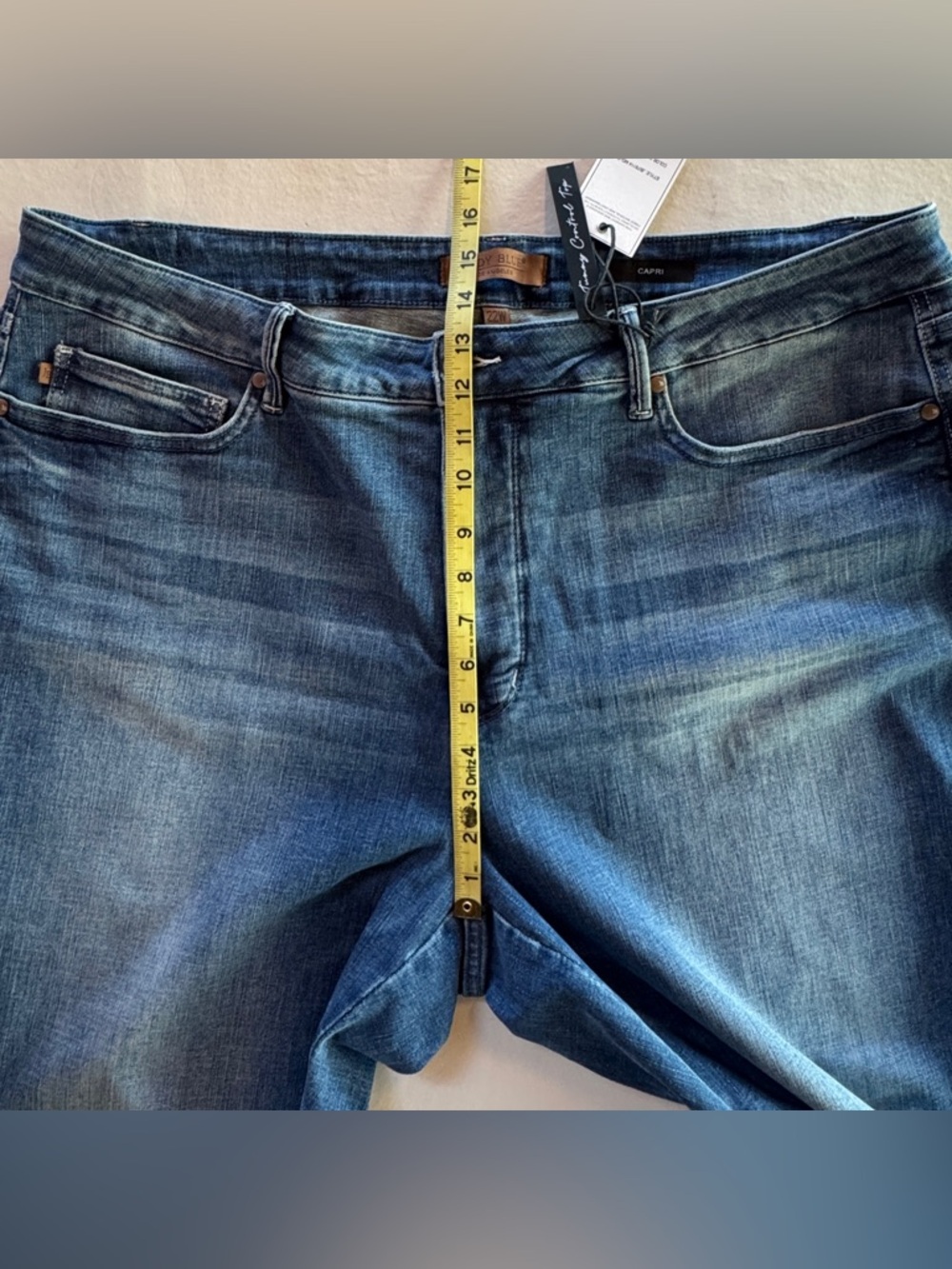 NWT Judy Blue Capri Med Blue Cropped Jeans JB78114 Tummy Control Top (22W) - Picture 8 of 16